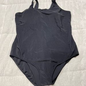 LL Bean Women 18 Bathing Suit Swimwear One Piece Black Tank Bean Sport 255228